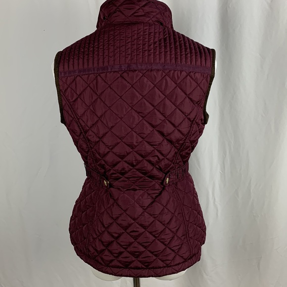 Weatherproof Quilted Vest with Faux Fur Lining - Picture 5 of 8